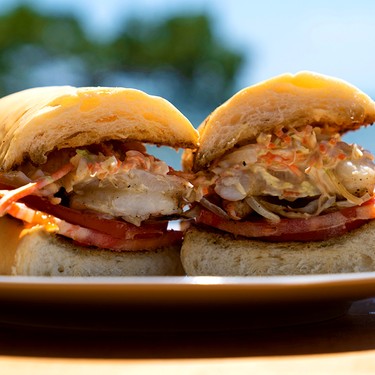 Big Game Bites: The Ultimate Football Tailgate Menu