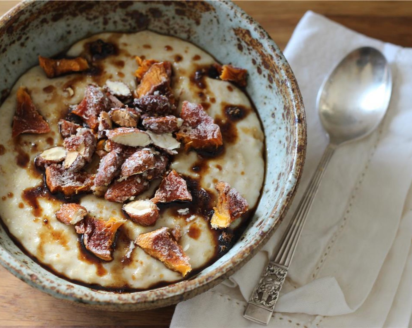 step 4 Serve the oatmeal immediately, topped with Dark Brown Sugar (2 tsp) and the chopped garnishes.