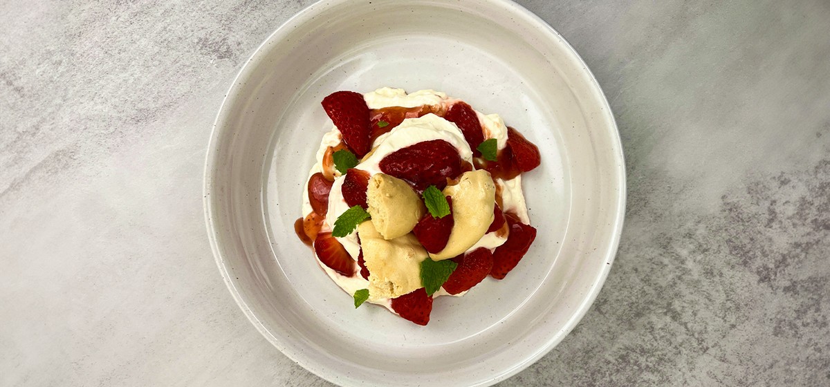 Strawberry Eton Mess [www.biteoffox.com]